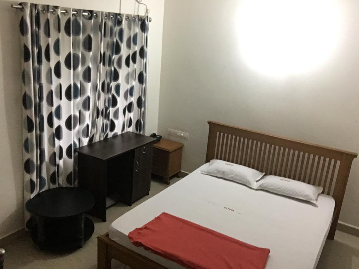 Sathya Inn Guruvāyūr Dış mekan fotoğraf